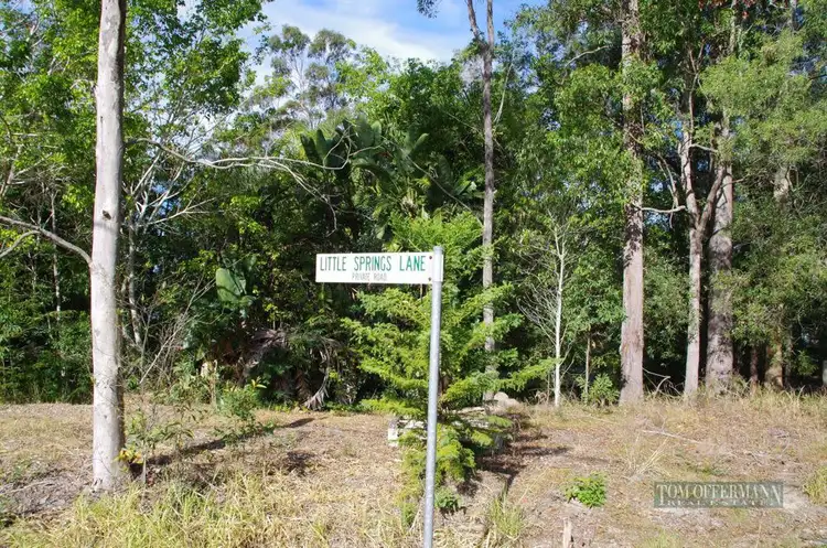 16 Little Springs Lane, Lake Macdonald QLD 4563