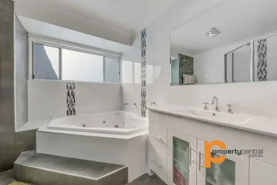 Fourth view of Homely house listing, 1/10. Kay Close, Jamisontown NSW 2750