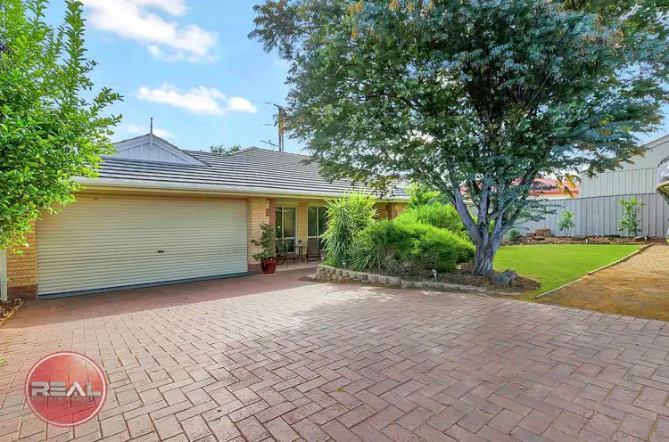 24 Stuart Drive, Craigmore SA 5114