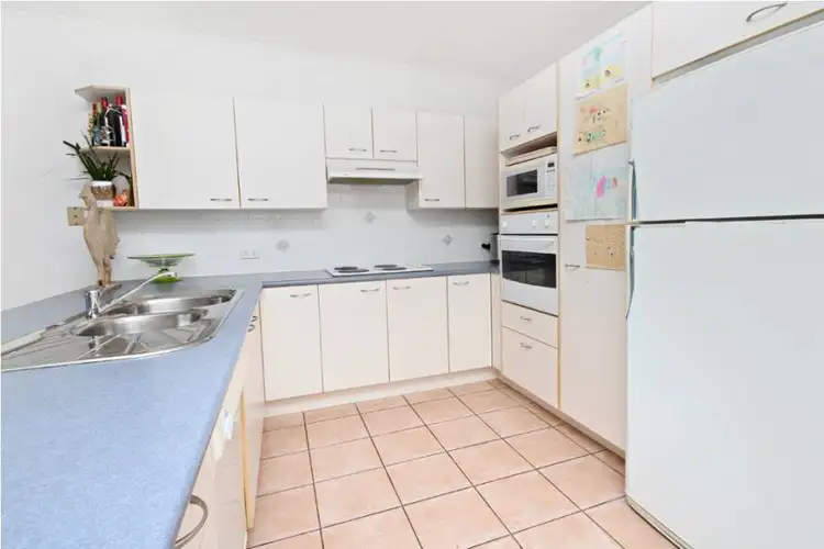 Sixth view of Homely unit listing, 1/10 Carrothool Place, Mooloolaba QLD 4557