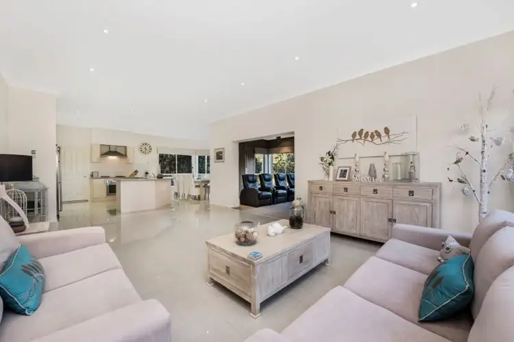 3 Warrigal Road, Woongarrah NSW 2259