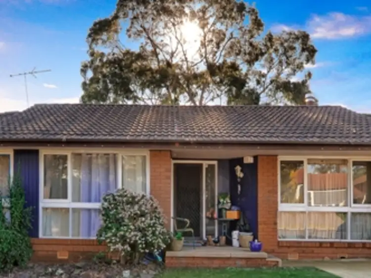7 Tandara Ave, Bradbury NSW 2560