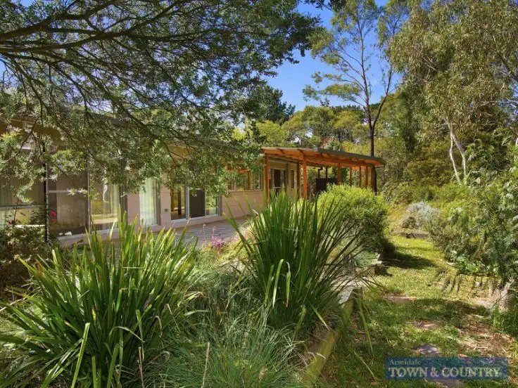 12 Eulahbar Cres, Armidale NSW 2350