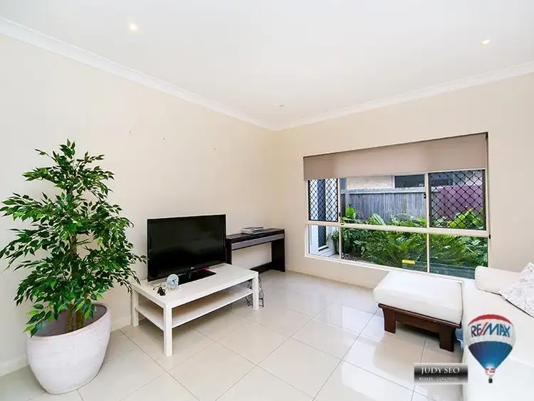 Second view of Homely house listing, 17 Lillydale  Pl, Calamvale QLD 4116