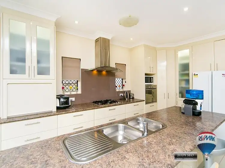 Fifth view of Homely house listing, 17 Lillydale  Pl, Calamvale QLD 4116