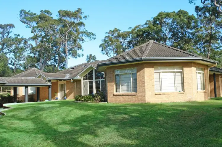 7 Crestwood Road, Jilliby NSW 2259