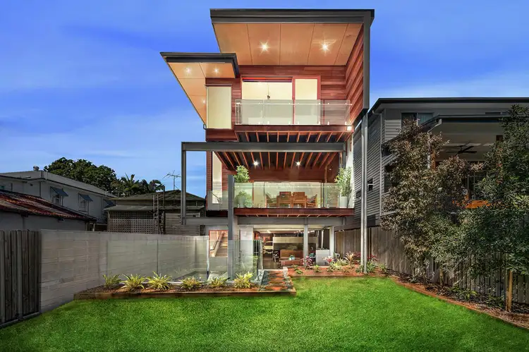 32 Rawson Street, Wooloowin QLD 4030
