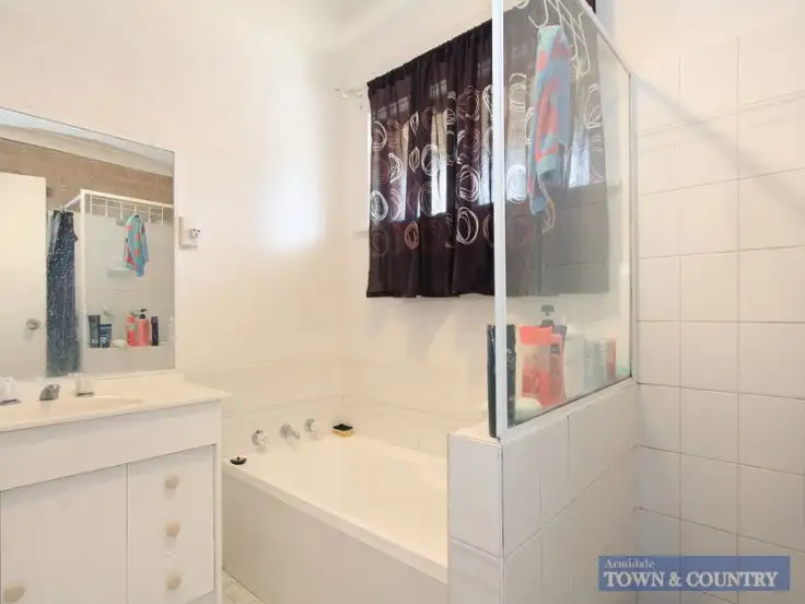 Fifth view of Homely unit listing, 2/27 Centennial Armidale, Armidale NSW 2350