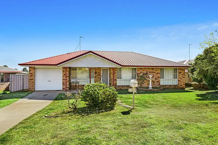 7 Blueberry Ash Court, Glenvale QLD 4350