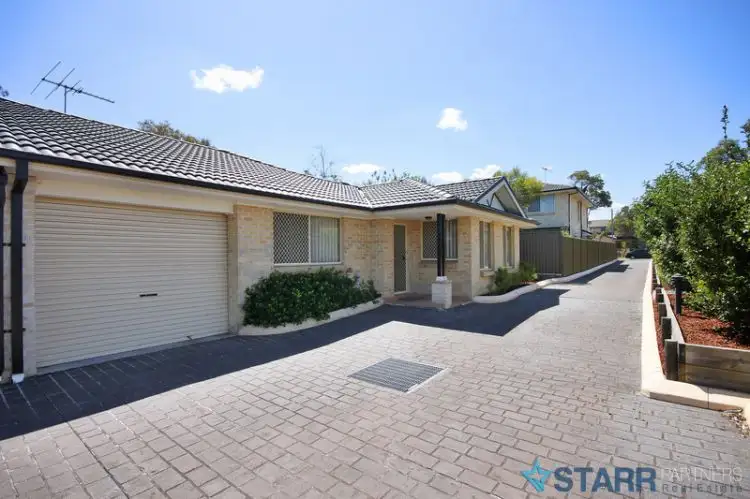 Main view of Homely villa listing, 1/40c Tungarra Road, Girraween NSW 2145
