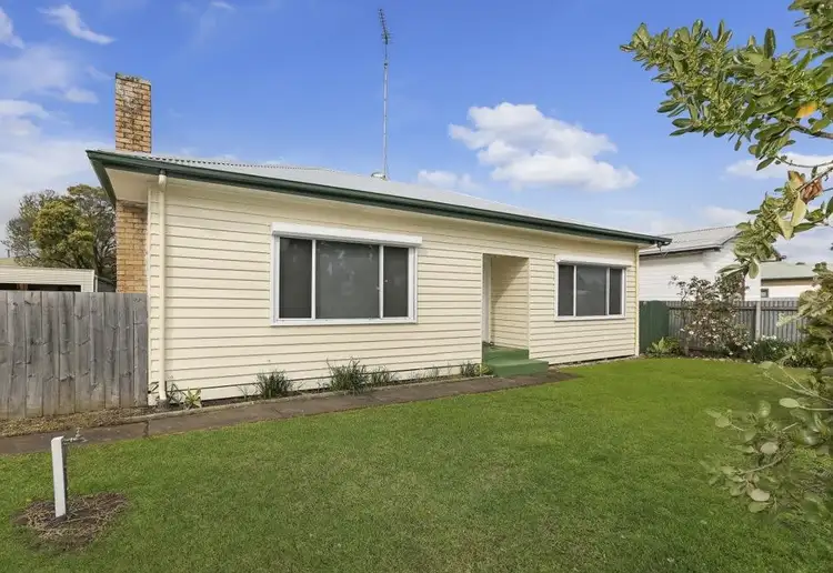 12 Douglas St, Colac VIC 3250
