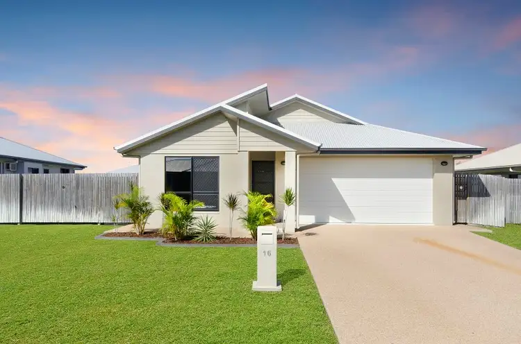 16 Lochern Way, Bushland Beach QLD 4818
