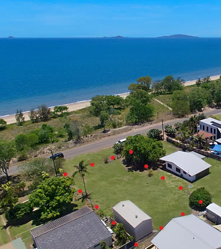 29 Esplanade, Balgal Beach QLD 4816