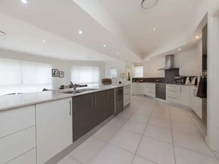 Fifth view of Homely house listing, 10 Sandalwood Close, Mackenzie QLD 4156