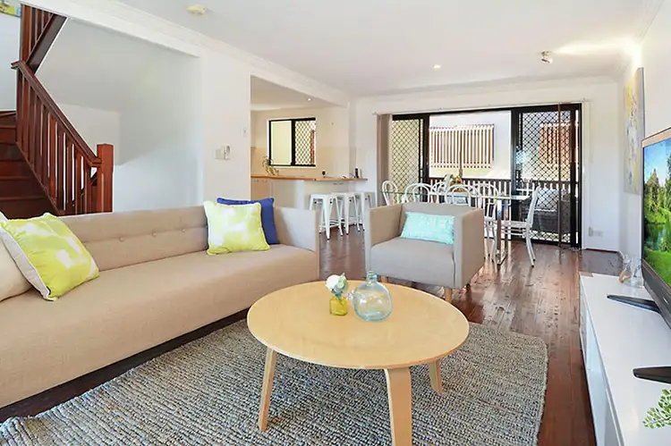 6/336 Cavendish Road, Coorparoo QLD 4151