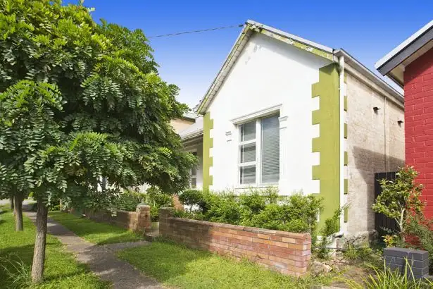 Main view of Homely house listing, 10 Samdon Street, Hamilton NSW 2303