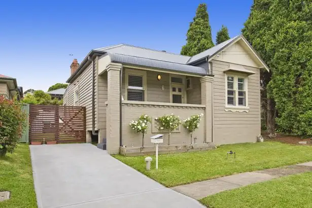 6 Gwydir Road, New Lambton NSW 2305