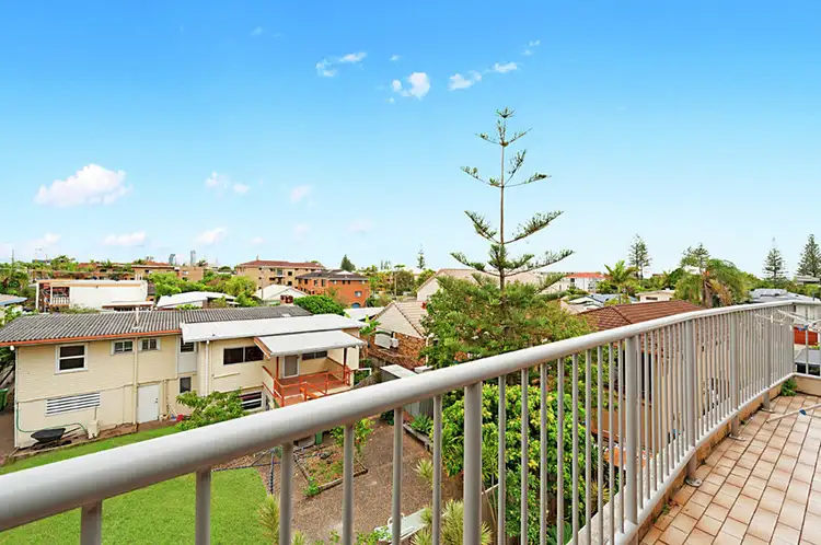 9/2279 Gold Coast Highway, Mermaid Beach QLD 4218
