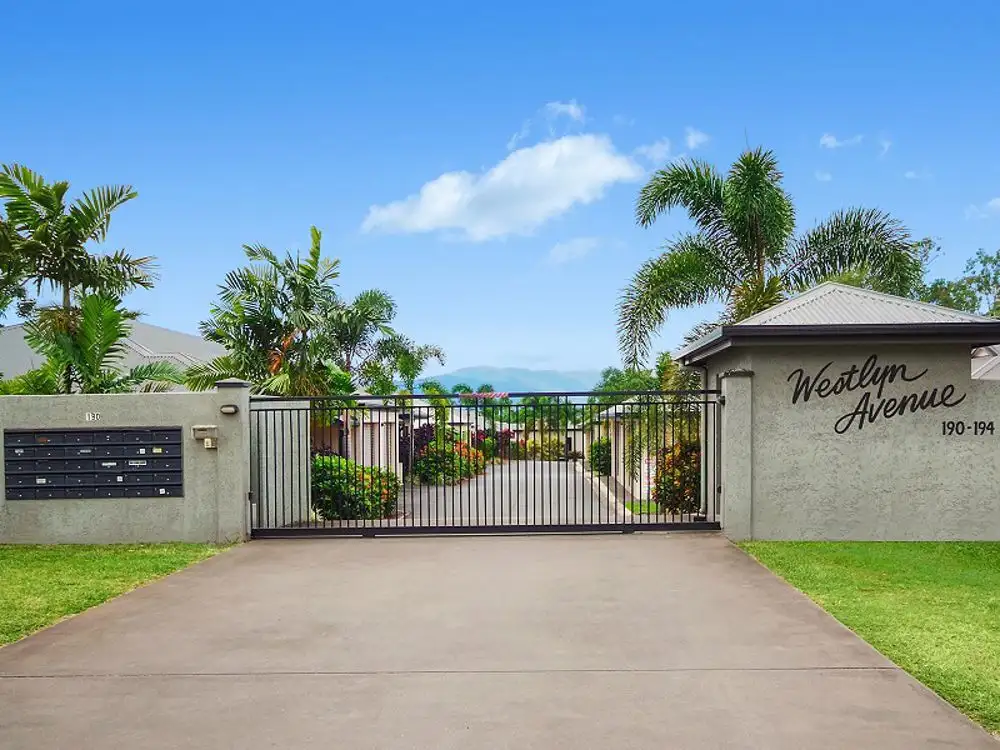 Main view of Homely unit listing, 25/190-194 Irene Street, Mooroobool QLD 4870