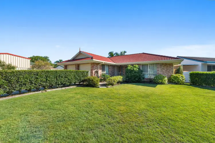 16 Azalea Avenue, Mylestom NSW 2454