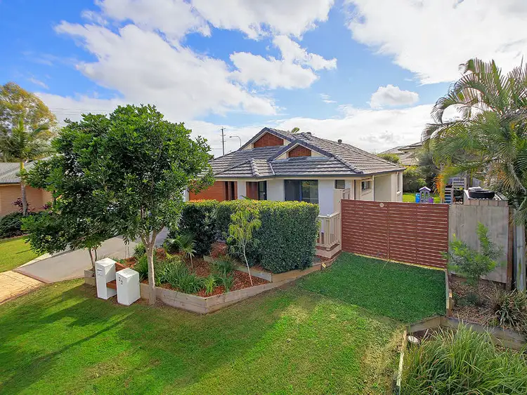 22 Farsley Place, Manly West QLD 4179