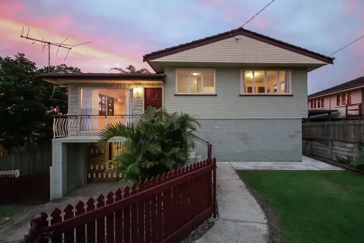 14 Lurneah Crescent, Ferny Hills QLD 4055