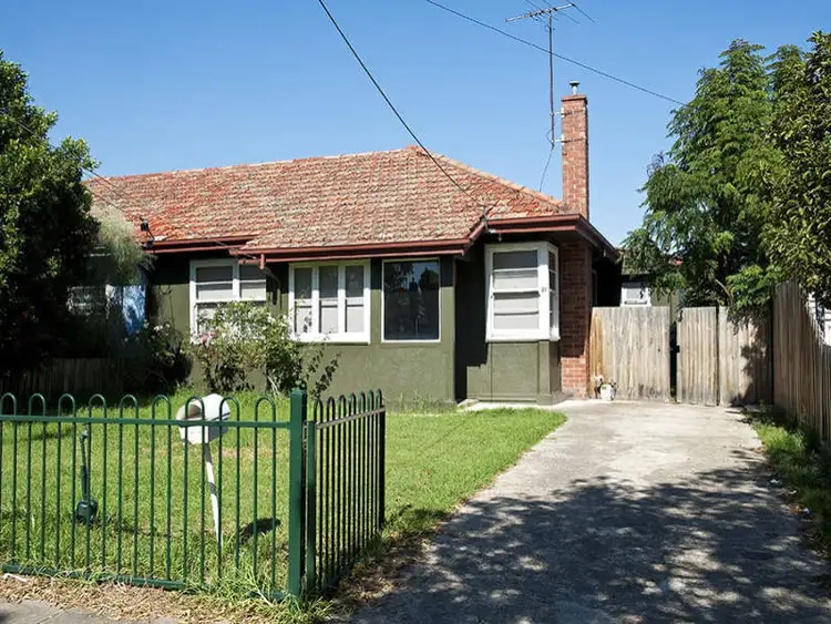23 Curtin Ave, Brunswick West VIC 3055