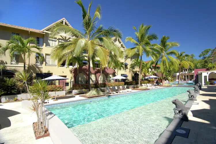 1759 2 Greenslopes Street, Cairns North QLD 4870