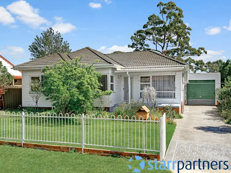 7 Christie St, Minto NSW 2566