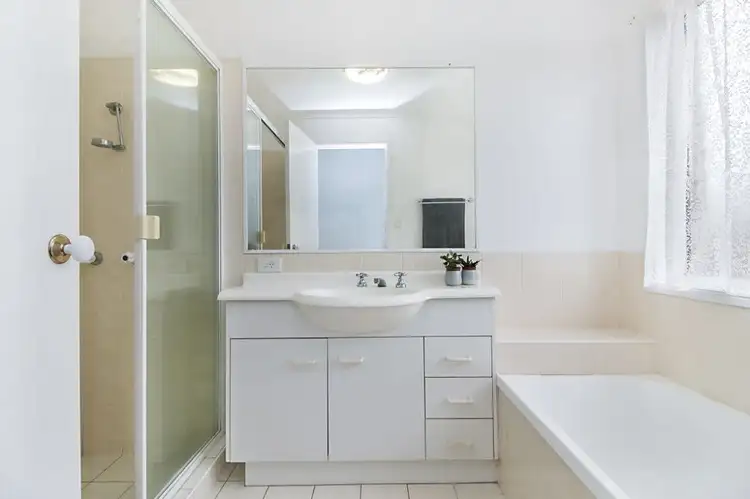 Sixth view of Homely house listing, 2/2 Vintage Lakes Drive, Tweed Heads South NSW 2486