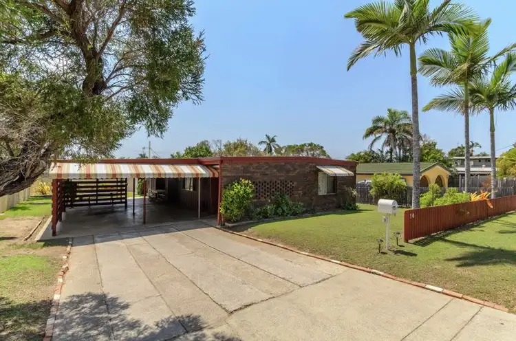 10 Simpson Street, Clinton QLD 4680