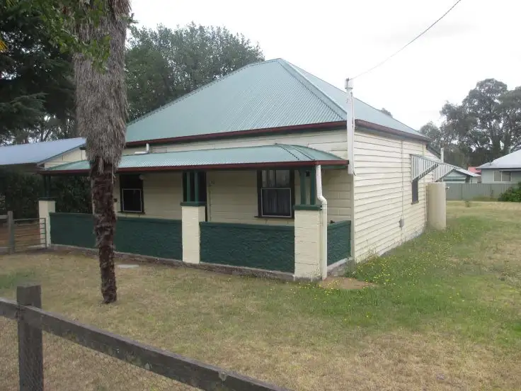 75 Mossman Street, Armidale NSW 2350