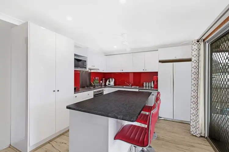 17 Pearce Road, Kanwal NSW 2259