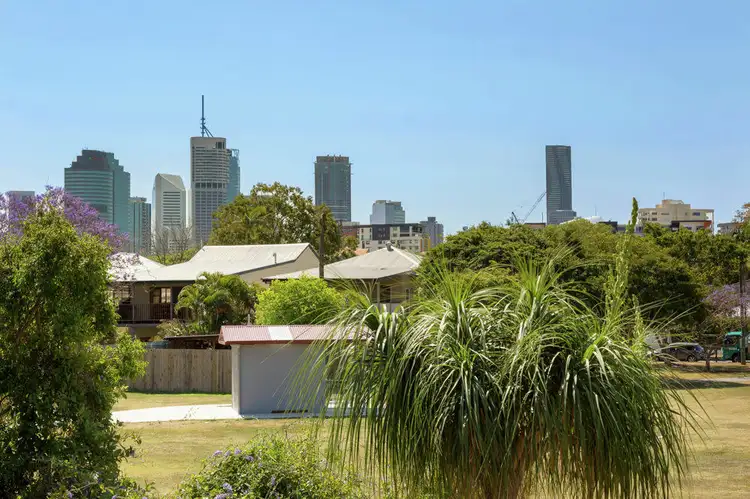 106 Baines Street, Kangaroo Point QLD 4169