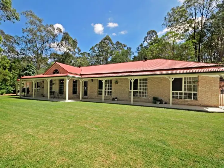 40 Bunya Pine Court, Eatons Hill QLD 4037