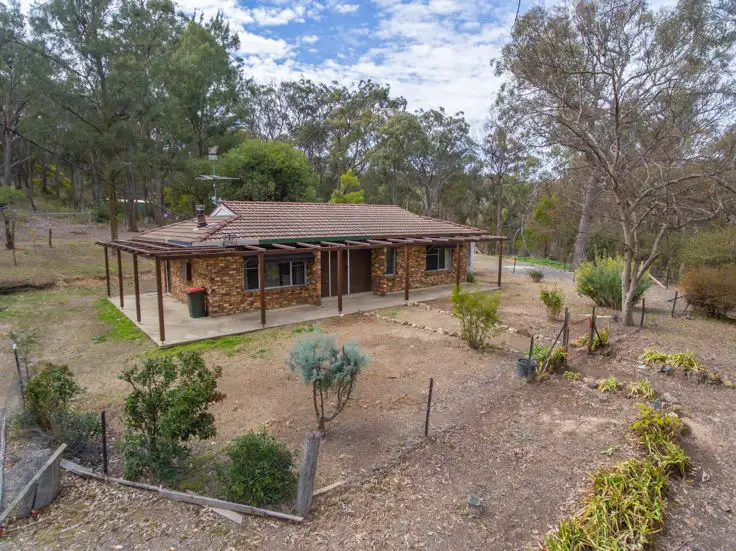 9 Adina Road, Armidale NSW 2350