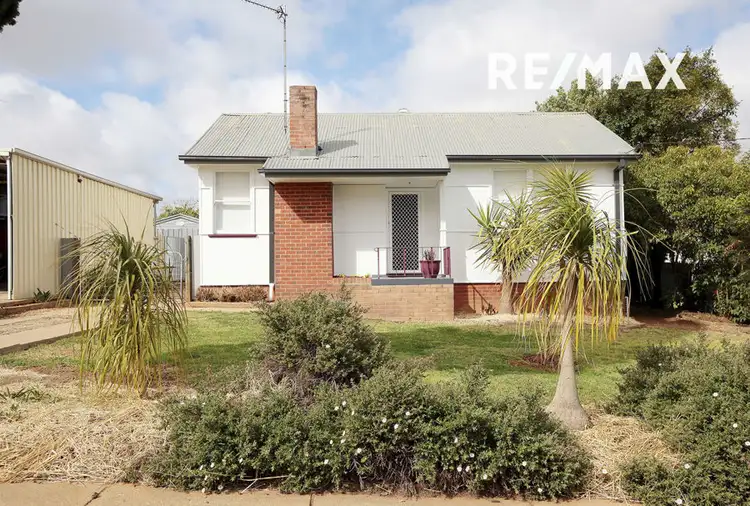 8 Margaret Avenue, Mount Austin NSW 2650