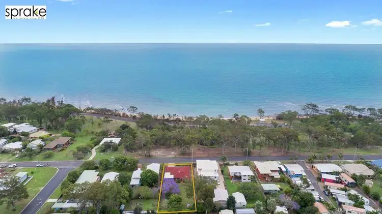 22 Mant Street, Point Vernon QLD 4655