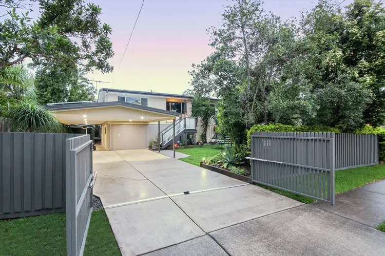 39 Dunbil Avenue, Ferny Hills QLD 4055