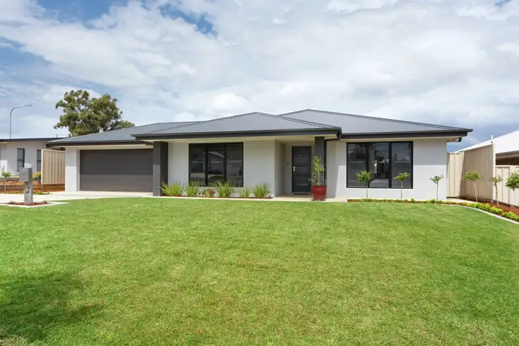 3 Cootamundra Boulevard, Gobbagombalin NSW 2650