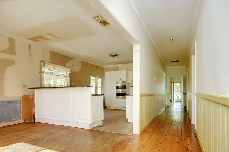 Fifth view of Homely house listing, 239 Henry Street, Deniliquin NSW 2710