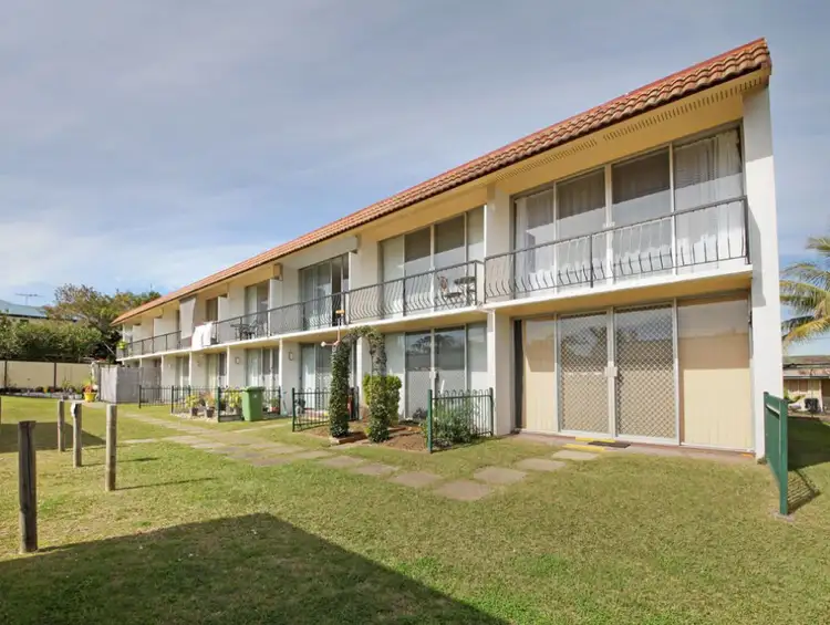 Main view of Homely townhouse listing, 2/31 King Street, Woody Point QLD 4019