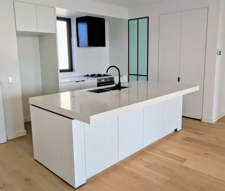 502/3 Mungo Scott Street