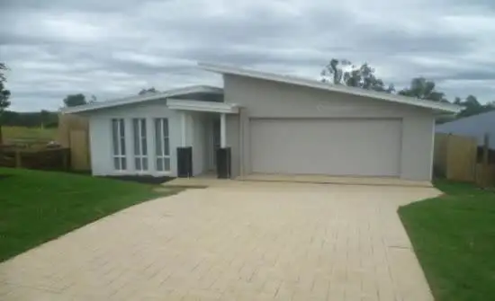 4 Charlotte Court, Leichhardt QLD 4305