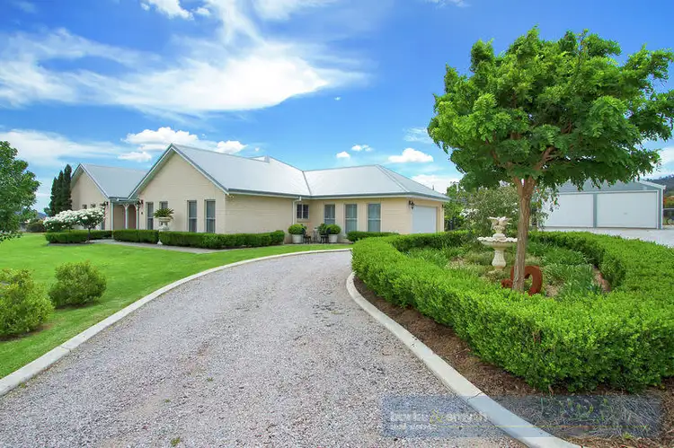 Main view of Homely house listing, 3 Casuarina Drive, Tamworth NSW 2340