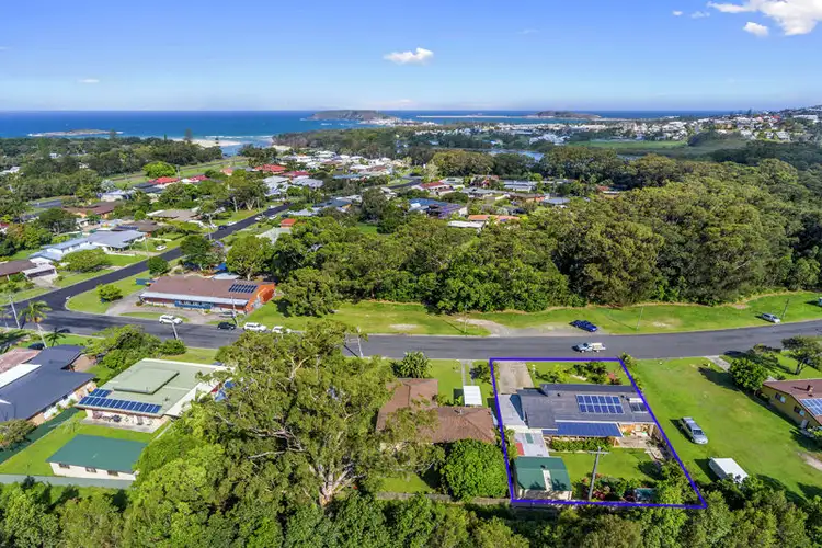 24 Brodie Dr, Coffs Harbour NSW 2450