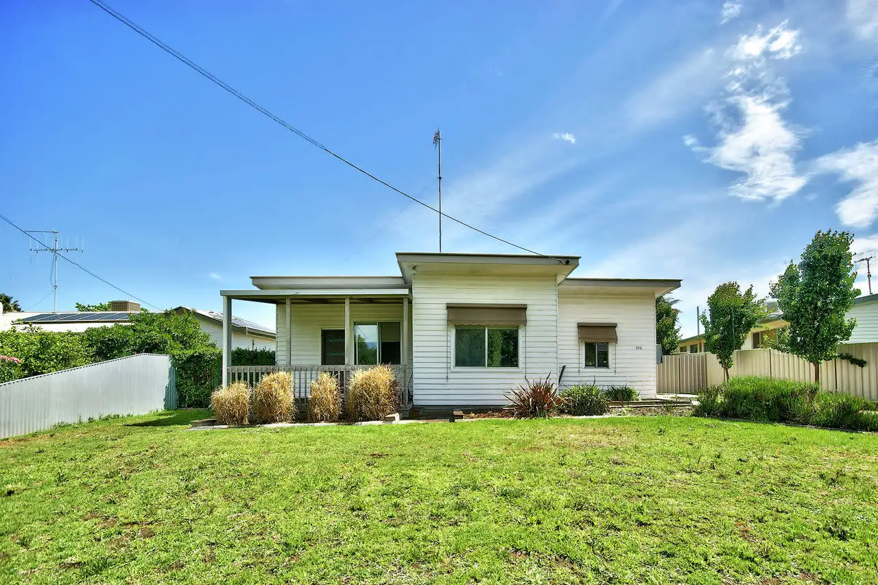 Main view of Homely house listing, 406 Campbell Crescent, Deniliquin NSW 2710