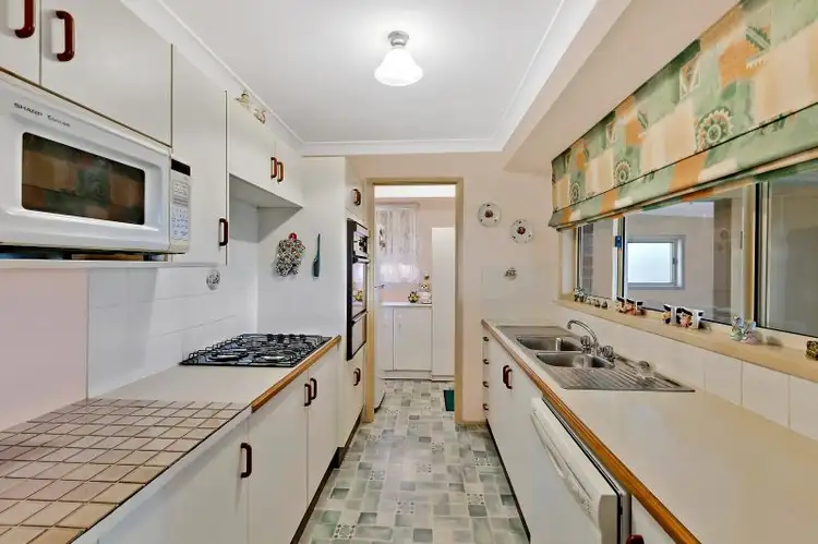 Second view of Homely house listing, 10 Crowe Street, Lake Haven NSW 2263