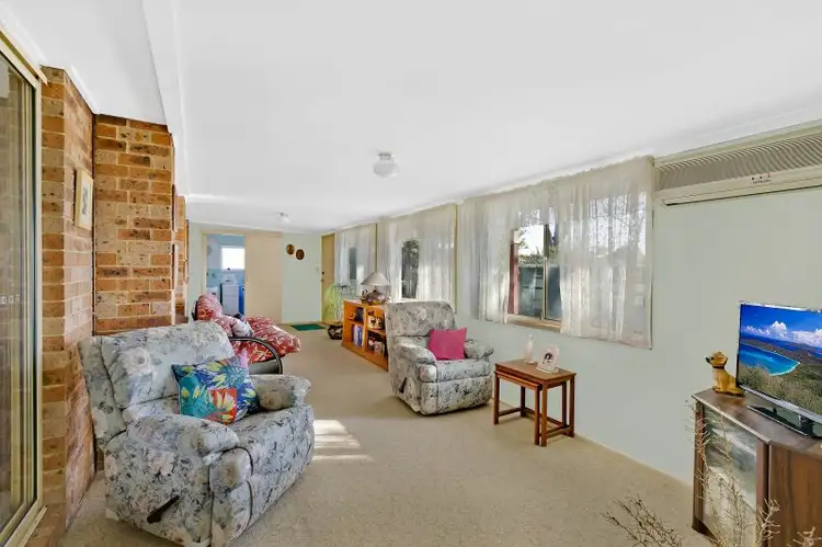 Fifth view of Homely house listing, 10 Crowe Street, Lake Haven NSW 2263
