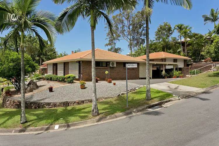 34 Tetragona Drive, Arana Hills QLD 4054